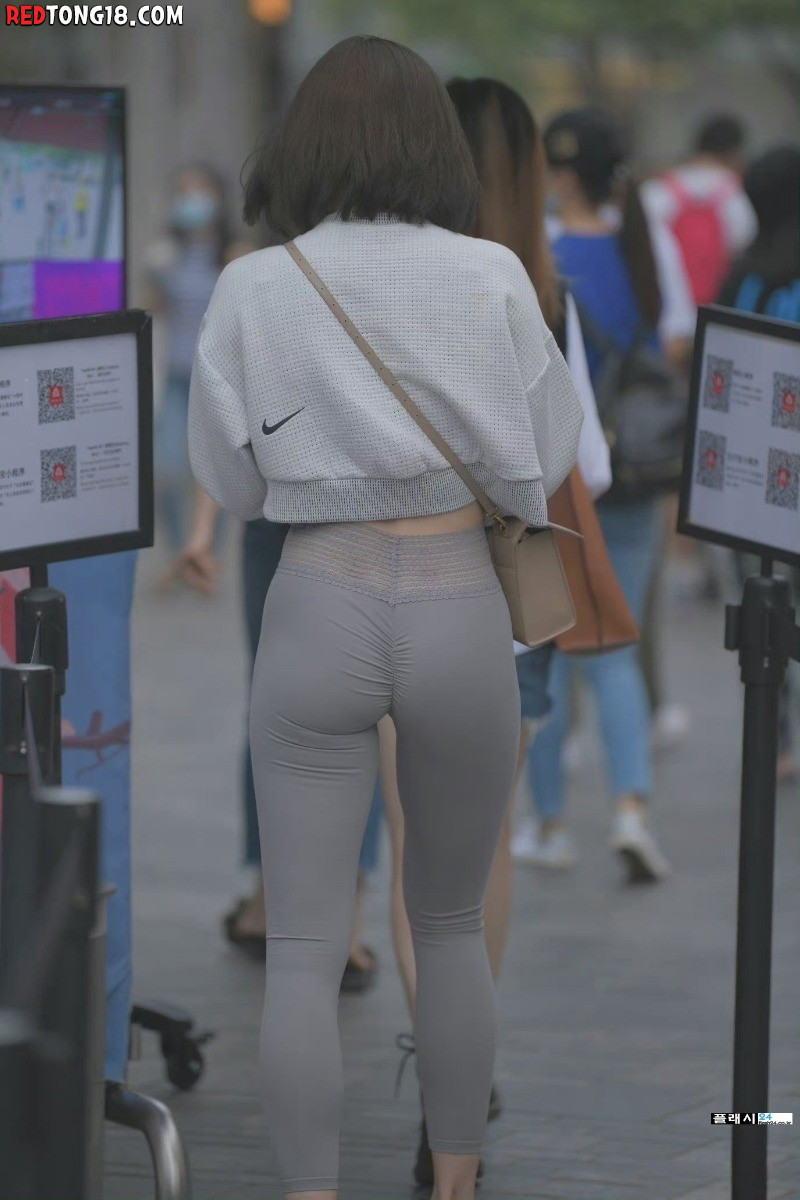 남편 회사 보내고 운동가는 아줌마