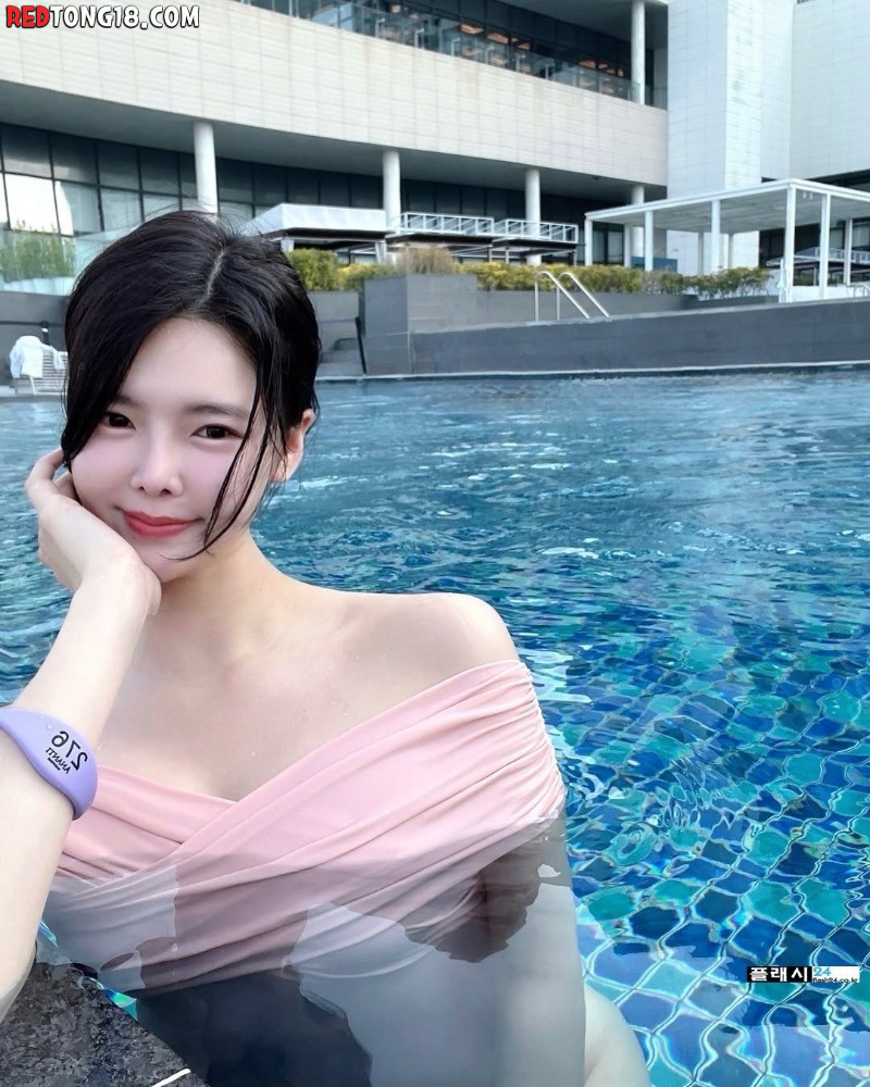 참을수없는 김민주 볼륨감