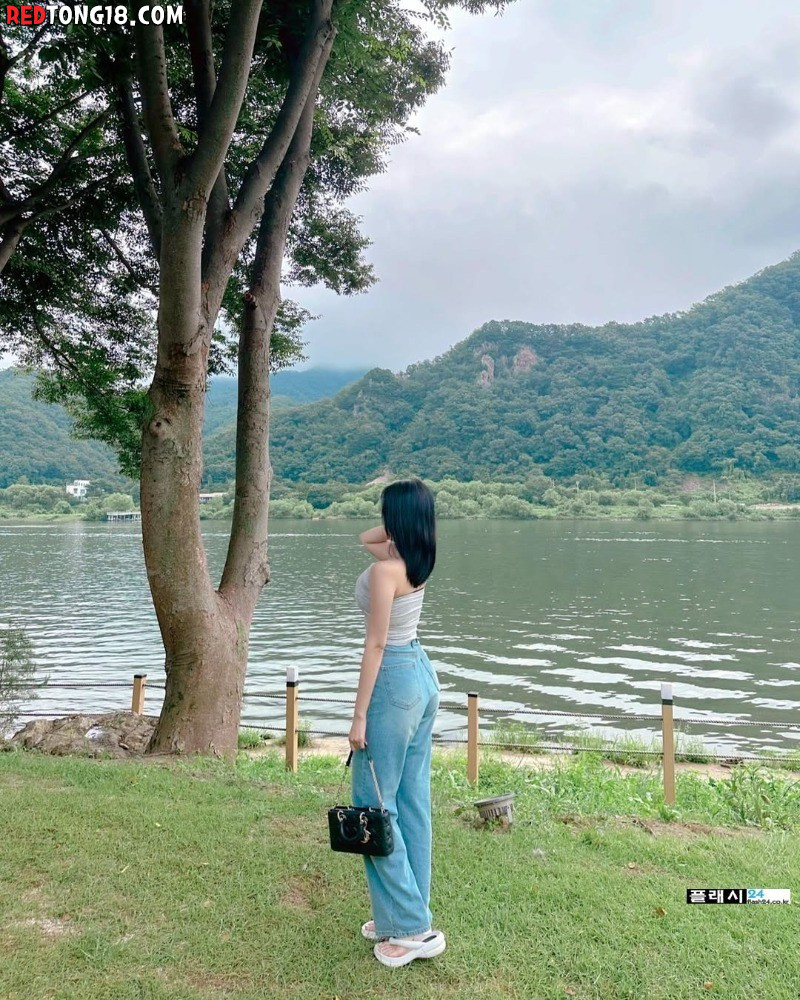 참을수없는 김민주 볼륨감