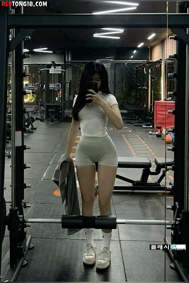 이제는 필수라는 헬스장 셀카