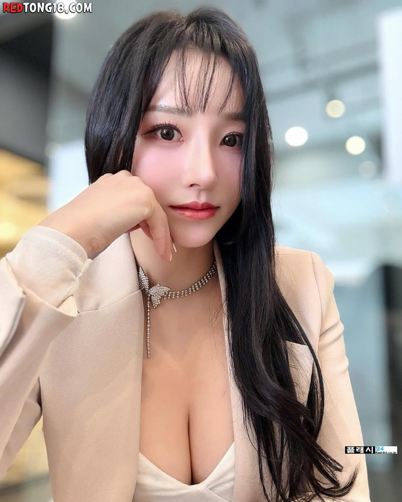 골반만 좋을줄 알았던 레이싱 모델 인플루언서 오은담
