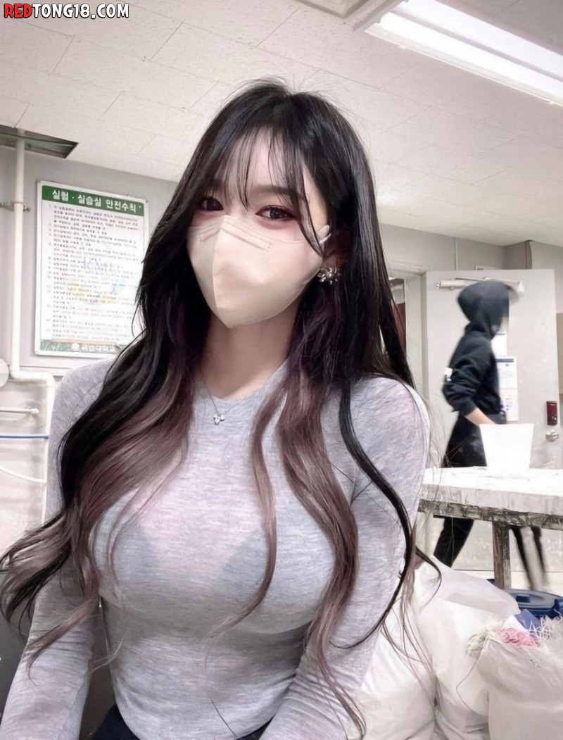 데이트는 무조건 어린 처자랑 해야
