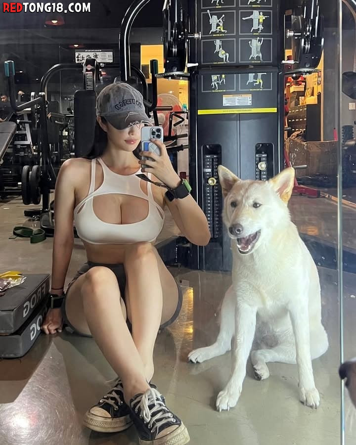 개부럽.. 좋은거 직관하는 강아지