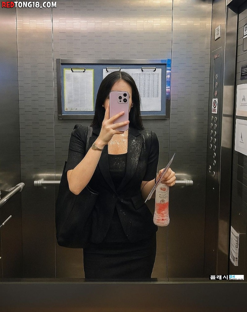 땀컨셉의 엘베 데일리룩