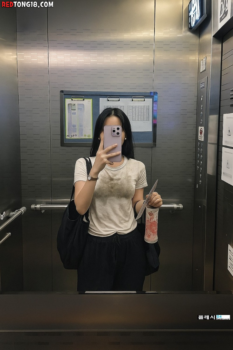 땀컨셉의 엘베 데일리룩