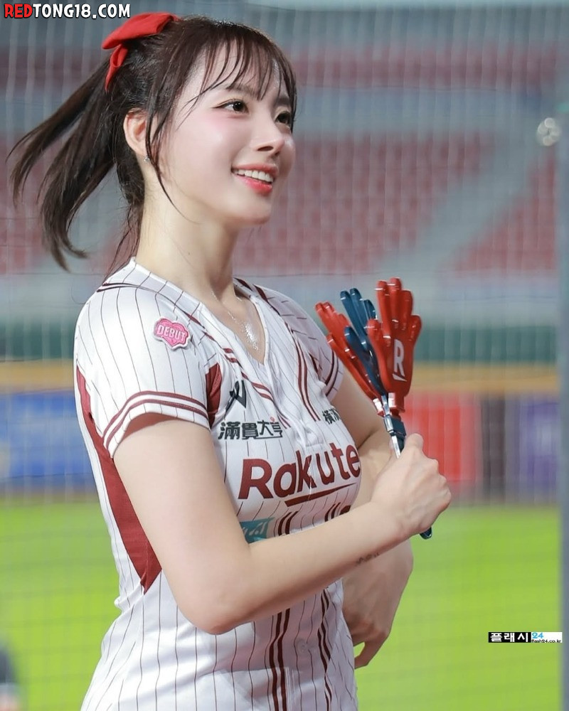 대만에서 폭발하는 하지원 치어리더 미니원피스