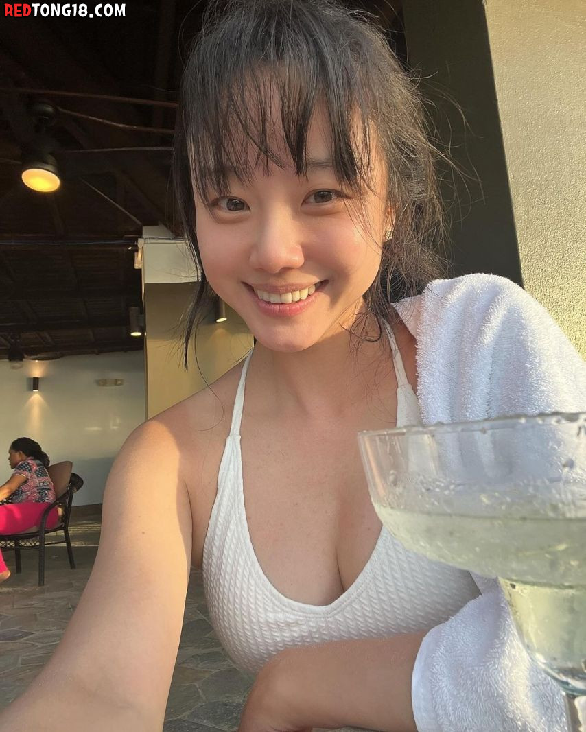 배우 이시원 이름처럼 시원한 비키니 몸매