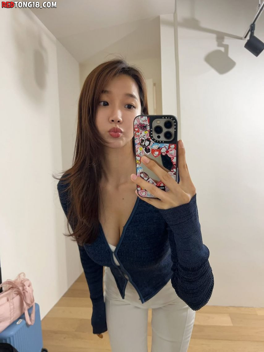 셀카 찍는 오또맘