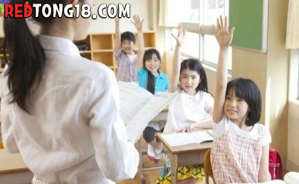 ㅇㅎ) 외계인 때려 잡는 평범한 초등학교 여교사