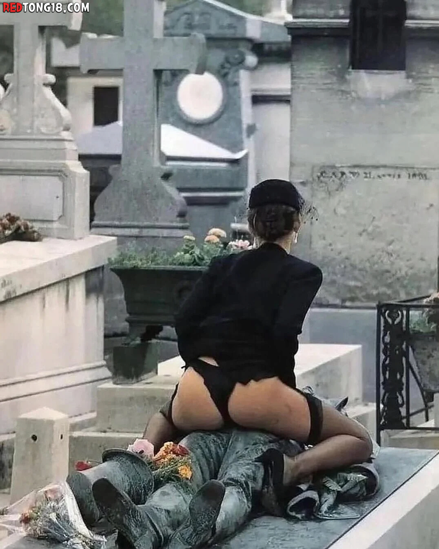 주요 부위 만질 수 있는 동상 특징