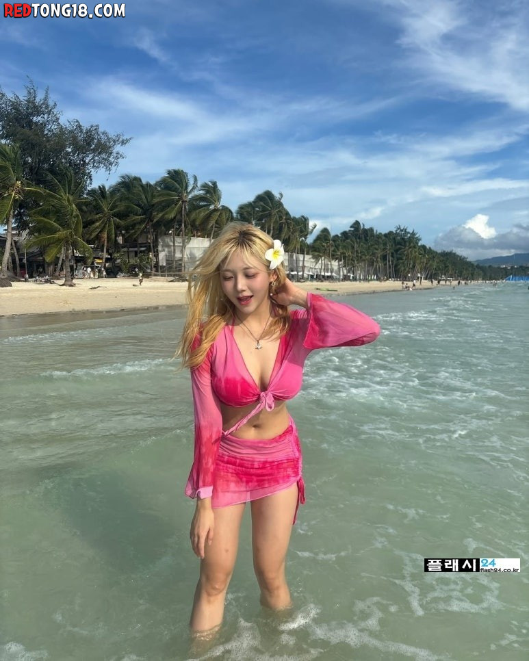 다가려도 눈에 들어오는 치어리더 조예린 수영복