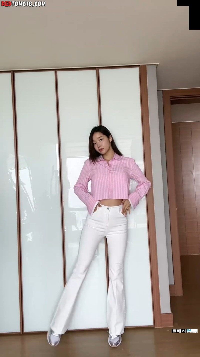 오또맘 룩북은 인정