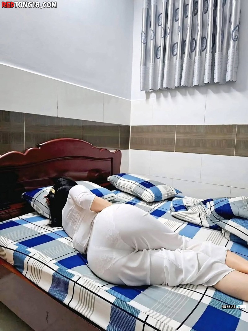 오빠 ~ 나 오늘 출근 안하면 안돼